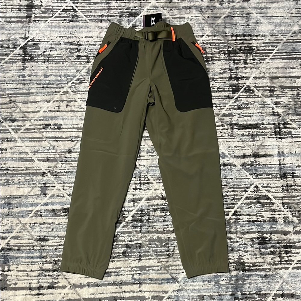Under Armour Unstoppable Mens Cargo Green Jogging Pants NWT Brand New Size M
